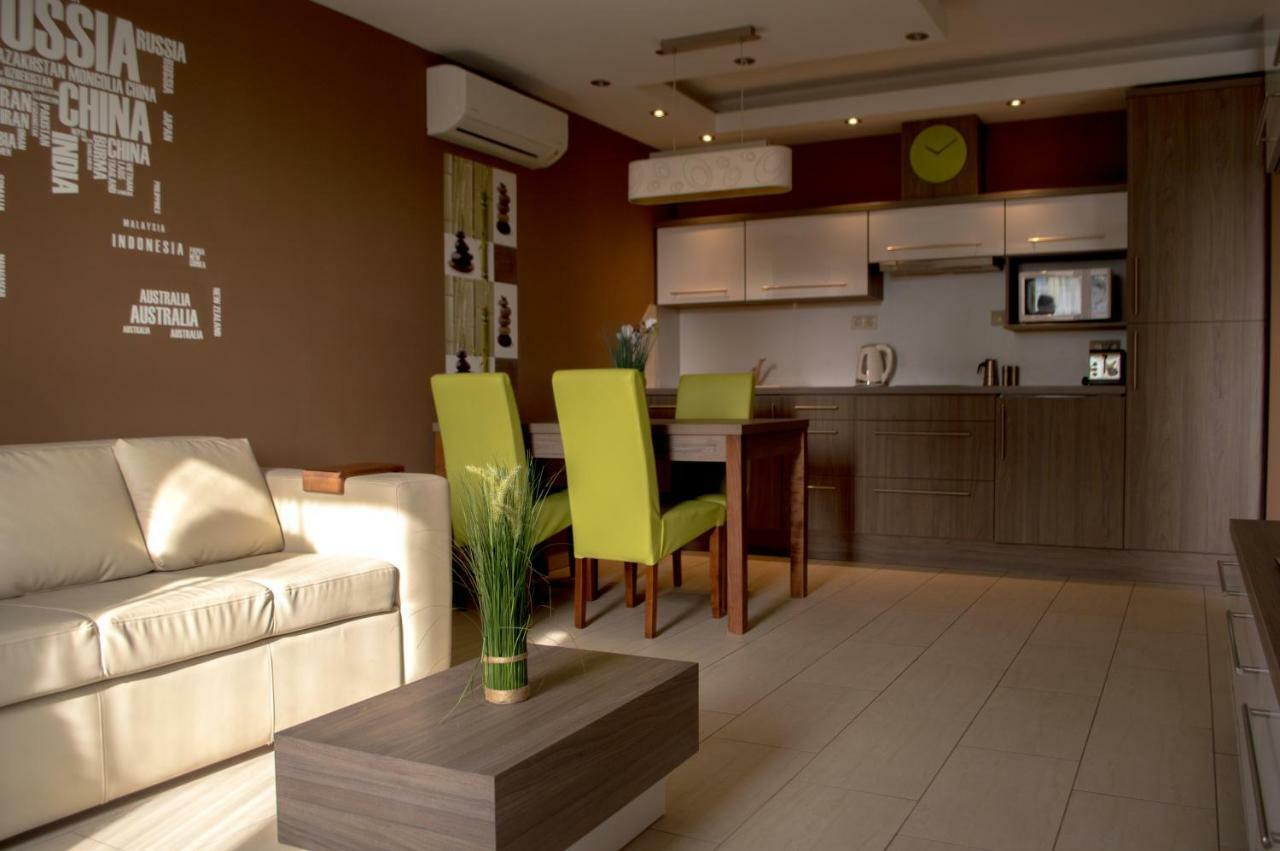Appartement Platina Apartman à Sárvár Extérieur photo